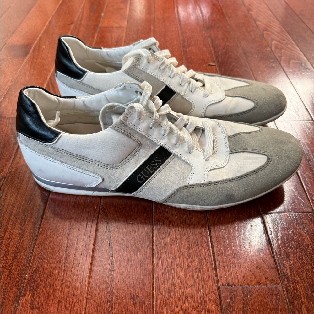 Guess White and Gray Low-Top Retro Sneakers - size 12